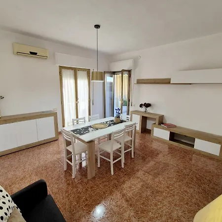 Is Candelaus Apartment *